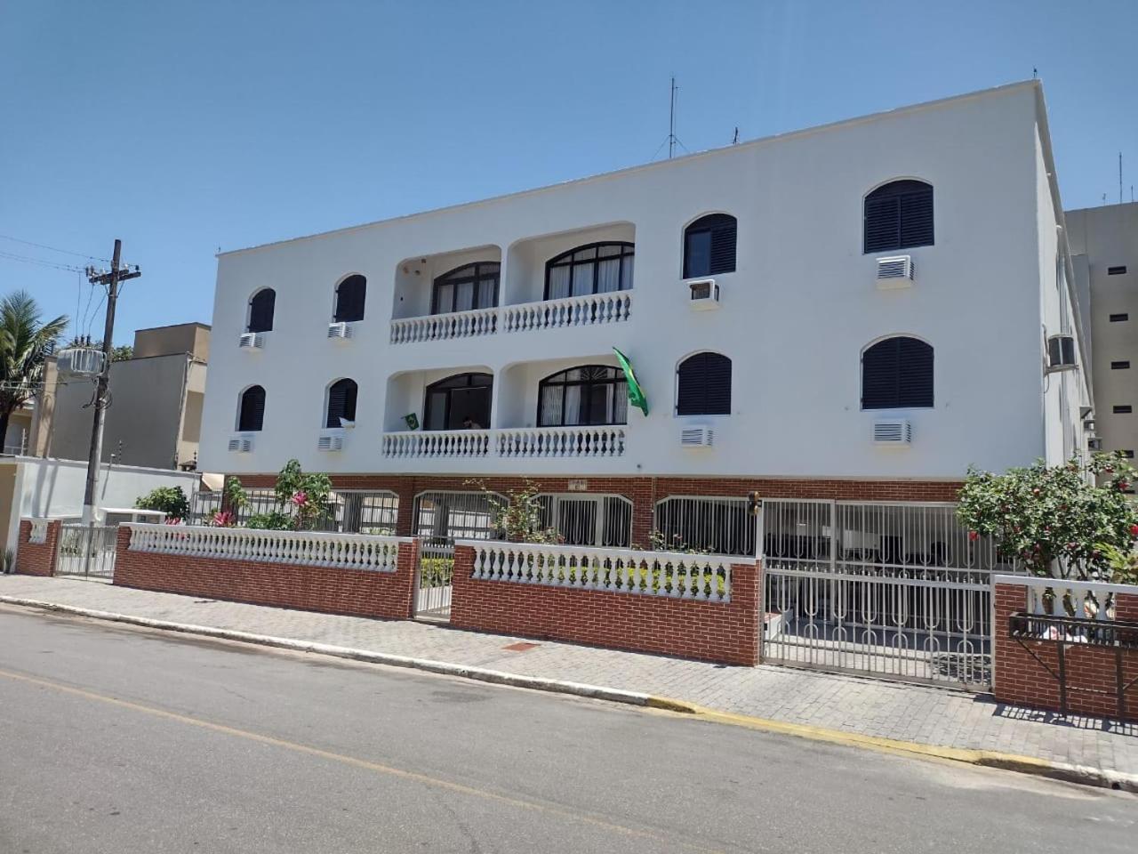 Apartamento Beira Mar - Enseada - Guaruja - 150 Metros Da Praia المظهر الخارجي الصورة