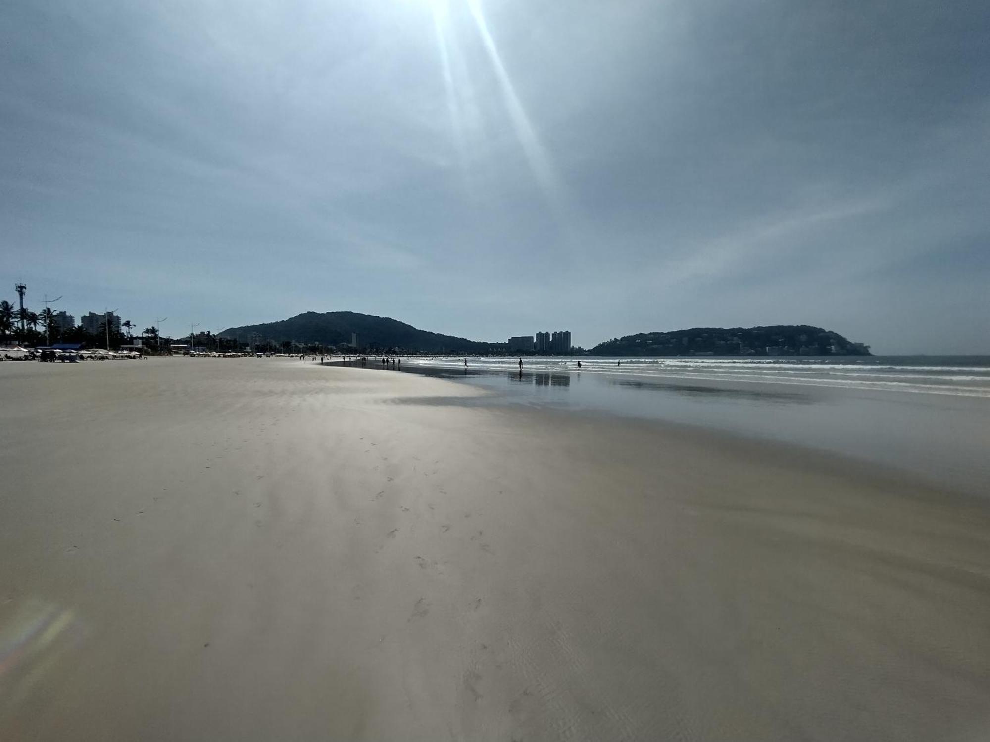 Apartamento Beira Mar - Enseada - Guaruja - 150 Metros Da Praia المظهر الخارجي الصورة